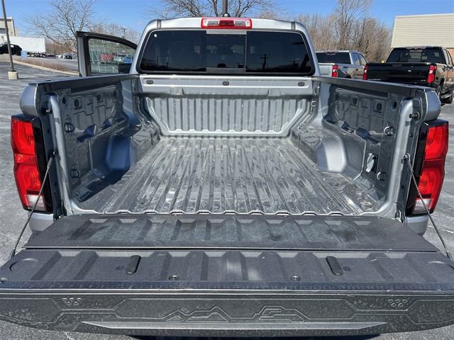 Used 2024 Chevrolet Colorado Z71 w/ Z71 Convenience Package 2 image 24