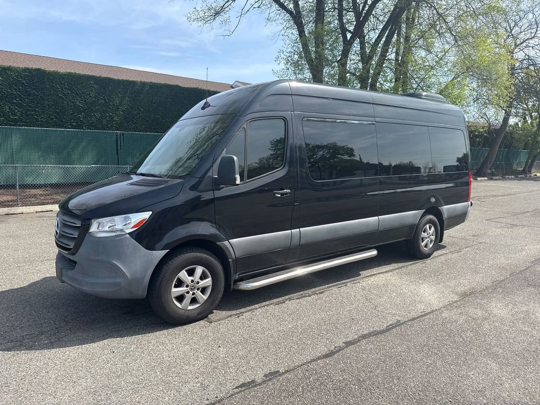 Used 2020 Mercedes-Benz Sprinter 2500 image 2