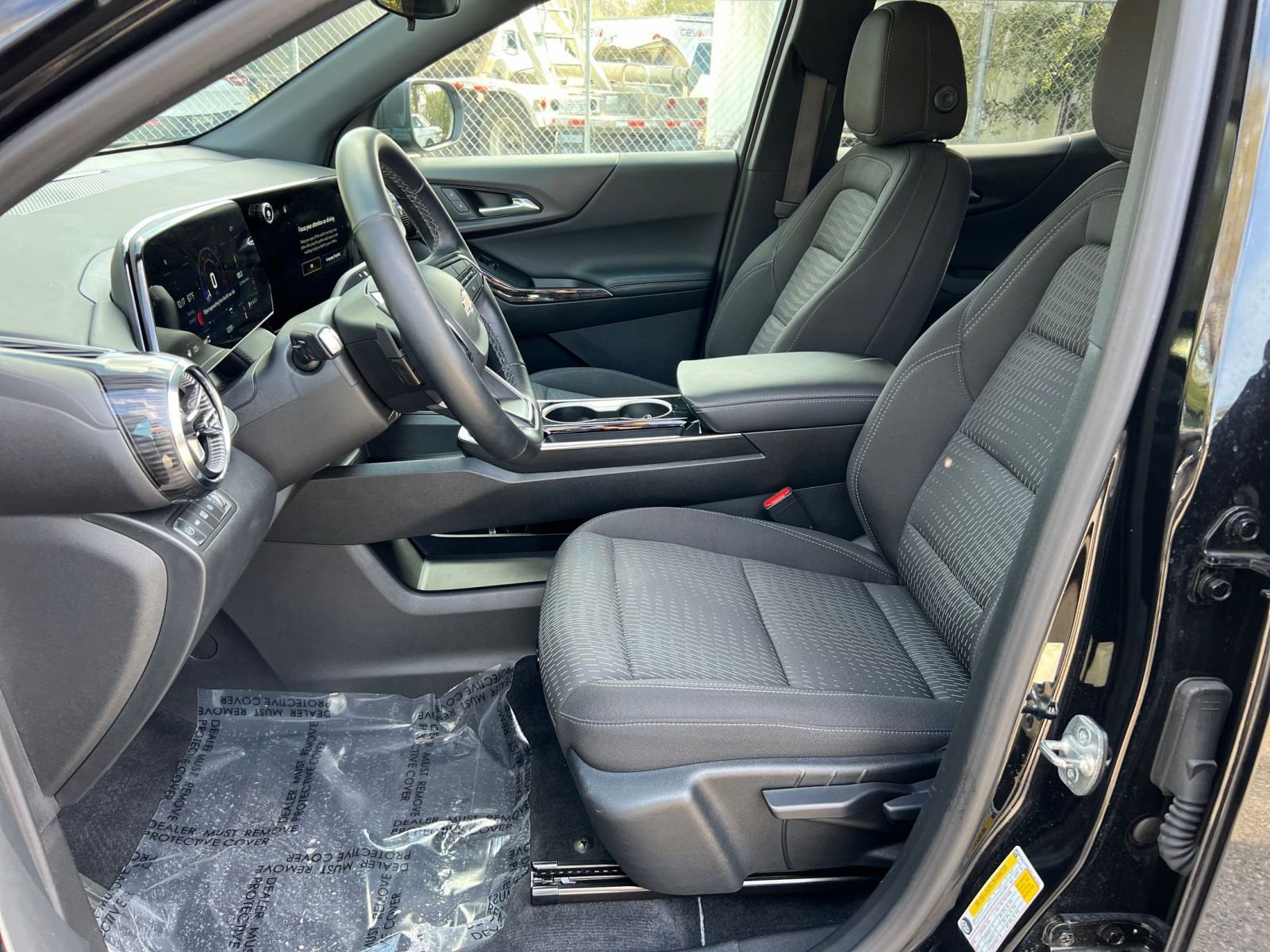 Used 2025 Chevrolet Equinox LT image 21