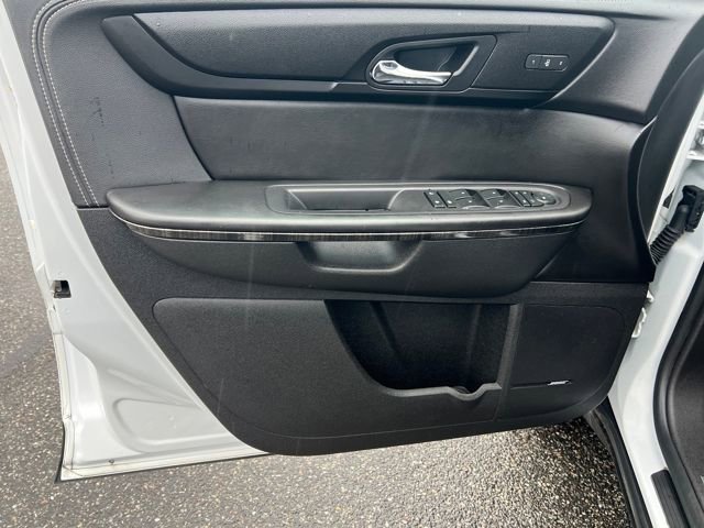 Used 2017 GMC Acadia Limited SLT image 10