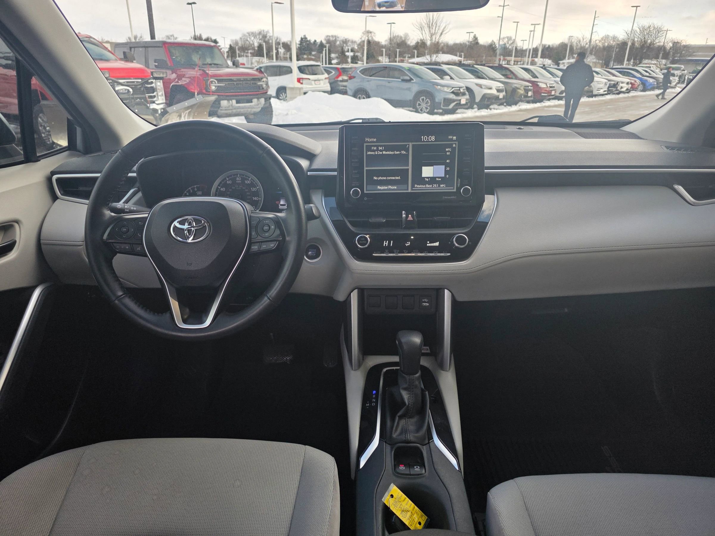 Used 2022 Toyota Corolla Cross LE image 11