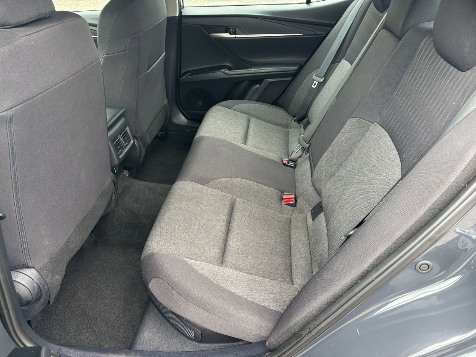 Used 2025 Toyota Camry LE image 22