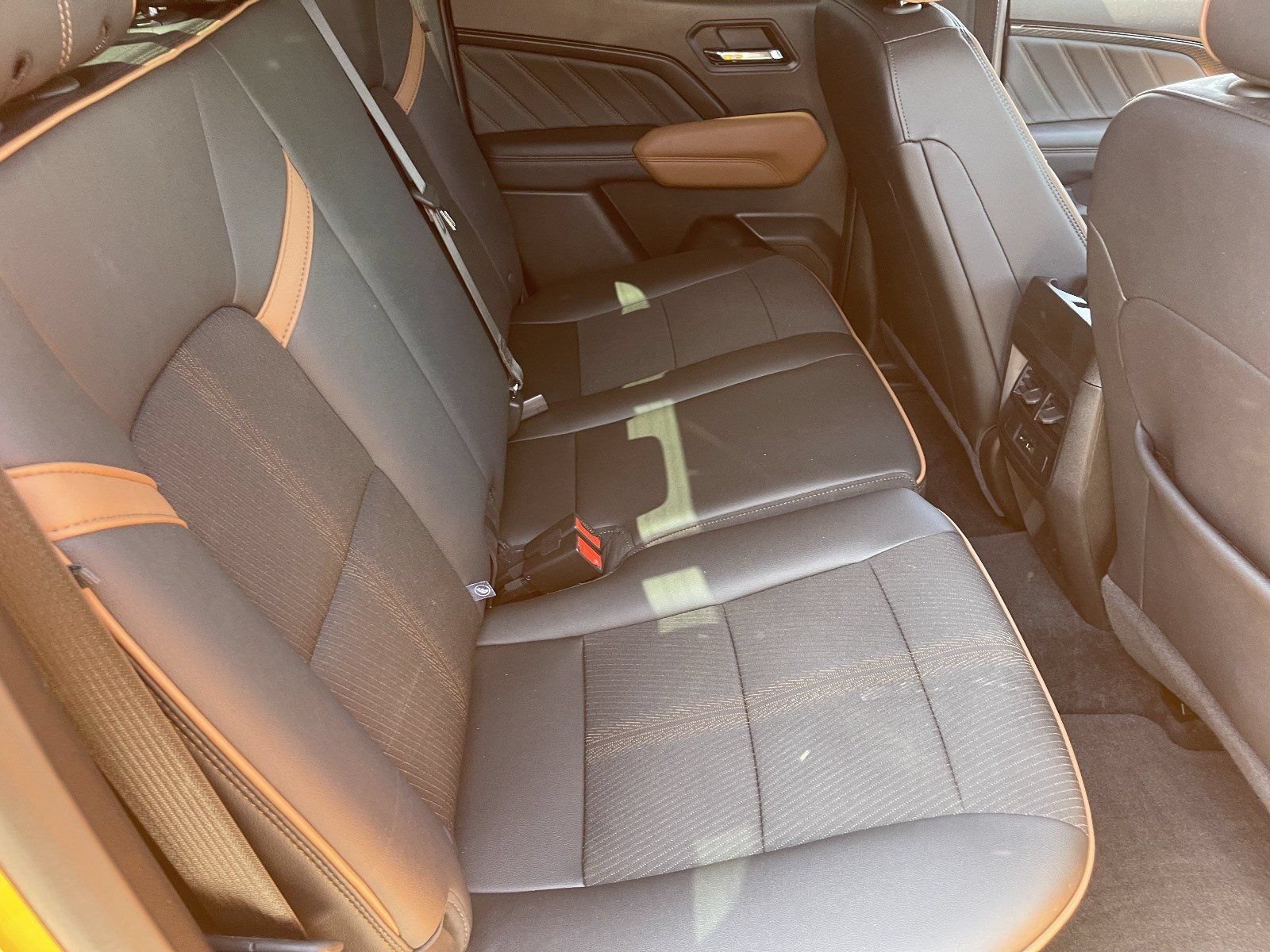 Certified 2025 GMC Canyon AT4 AWD/4WD image 14