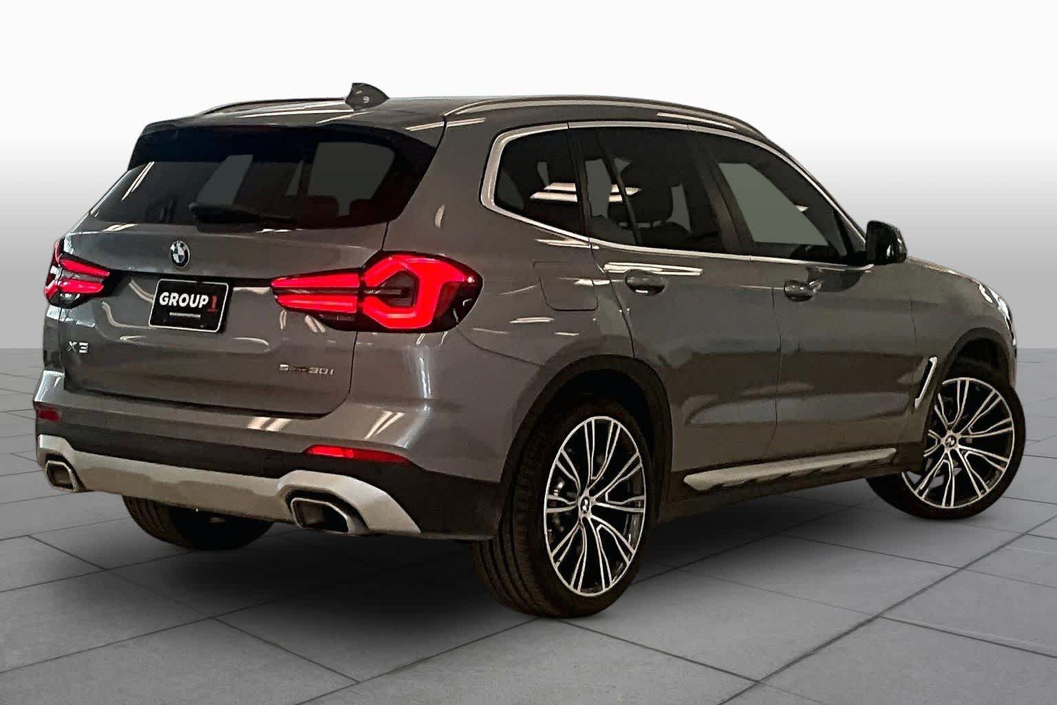 Used 2024 BMW X3 sDrive30i w/ Convenience Package RWD image 12