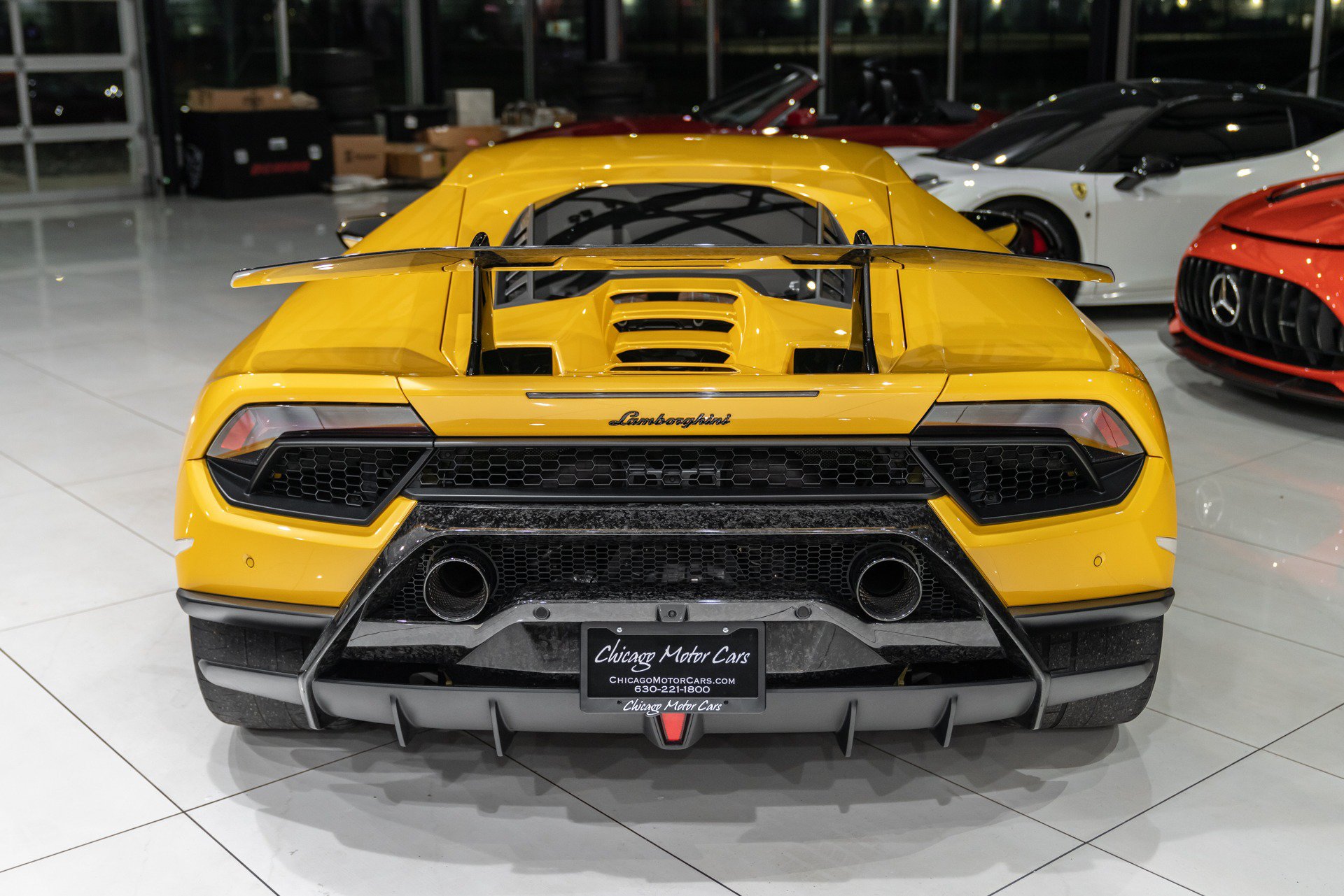Used 2018 Lamborghini Huracan Performante AWD/4WD image 3