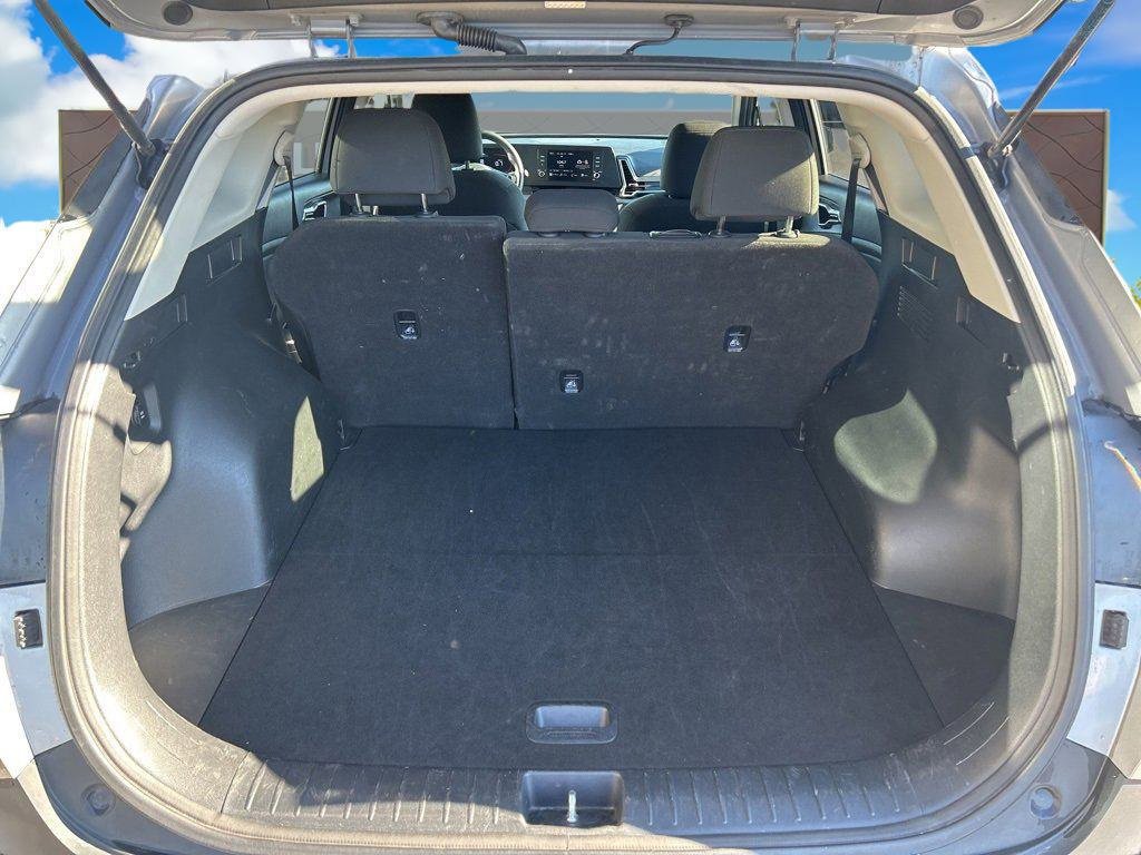 Used 2023 Kia Sportage LX image 13