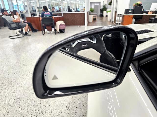 Used 2018 Mercedes-Benz AMG GT Roadster image 31