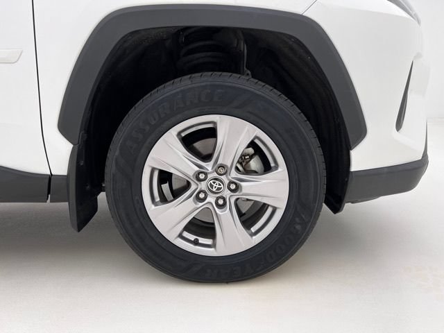 Used 2023 Toyota RAV4 XLE AWD/4WD image 30