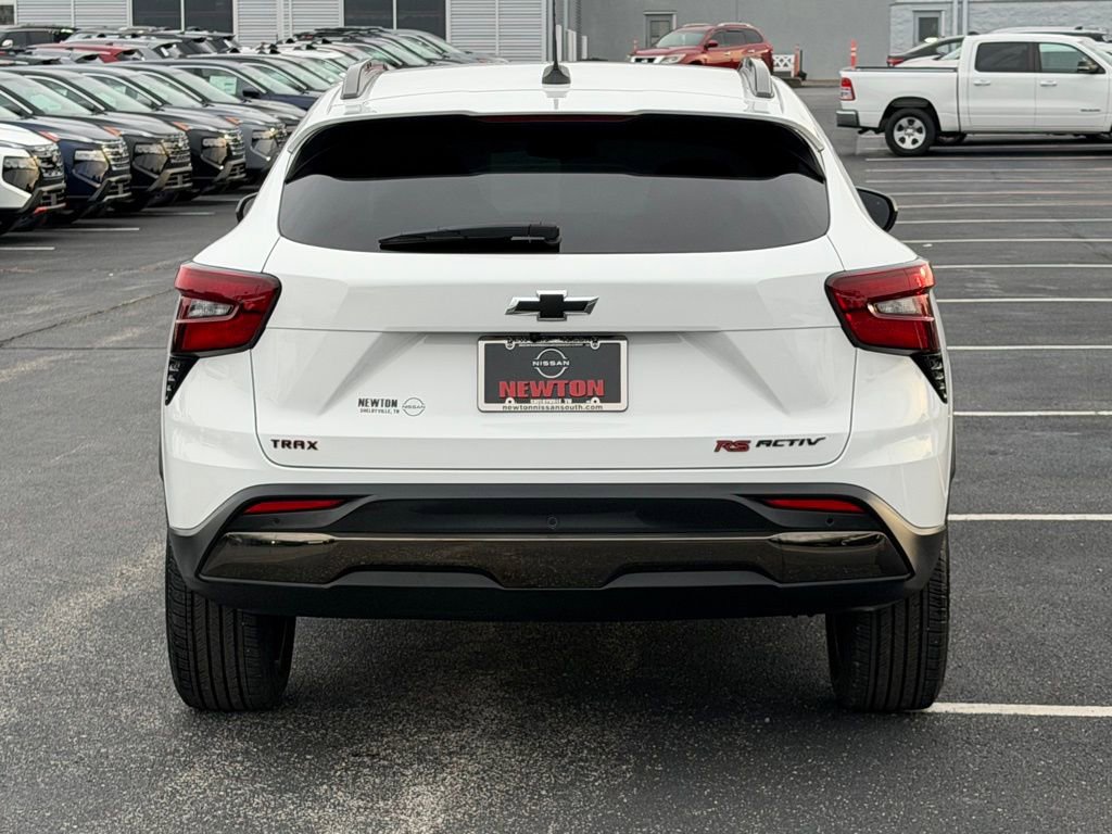 Used 2025 Chevrolet Trax ACTIV w/ Sunroof Package image 6