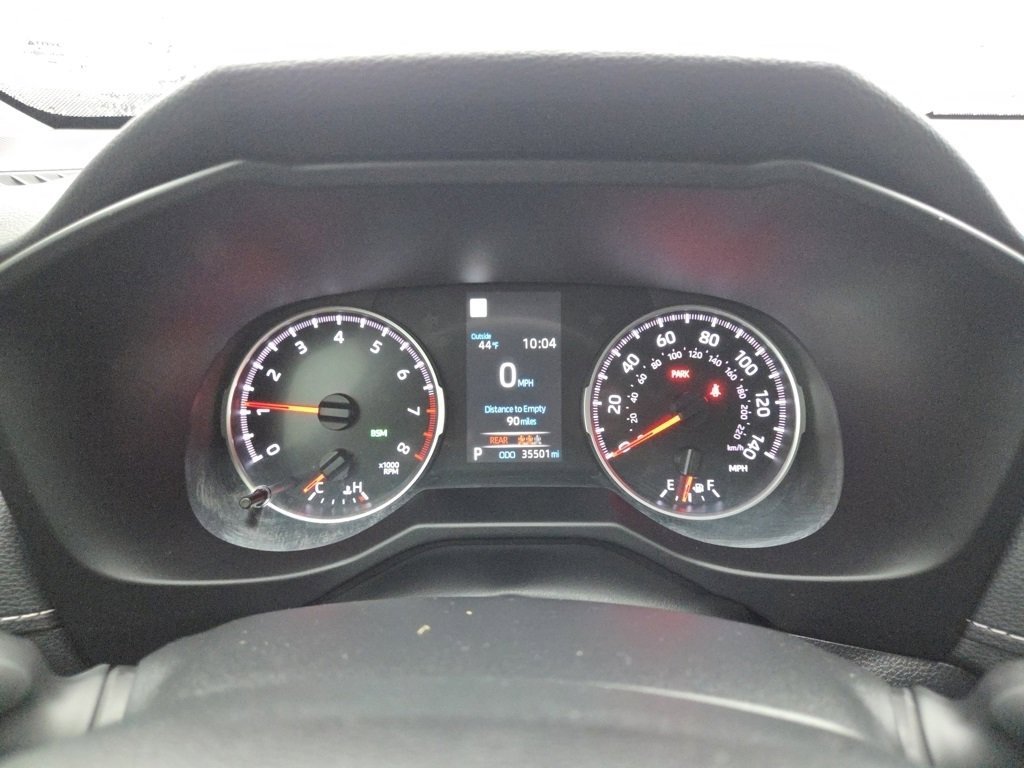 Used 2022 Toyota RAV4 XLE image 28