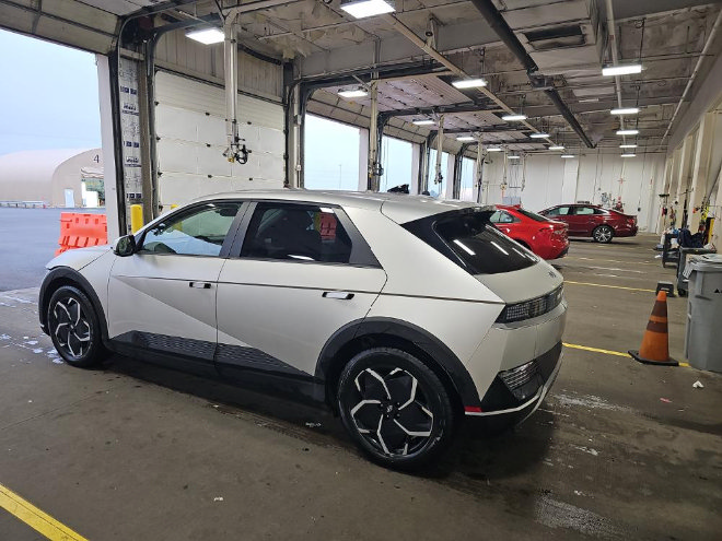 Used 2024 Hyundai Ioniq 5 SEL AWD/4WD image 5