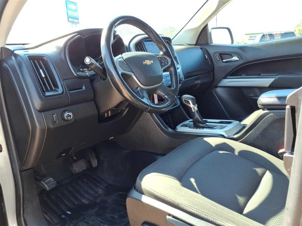 Used 2022 Chevrolet Colorado LT w/ Fleet Safety Package image 15