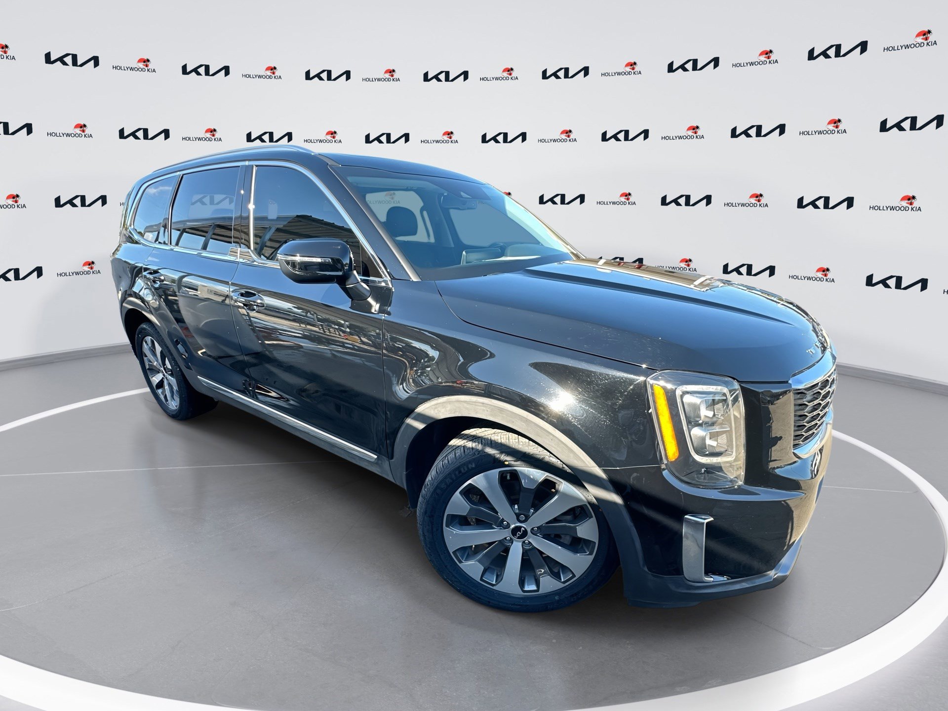 Used 2022 Kia Telluride EX w/ EX Premium Package