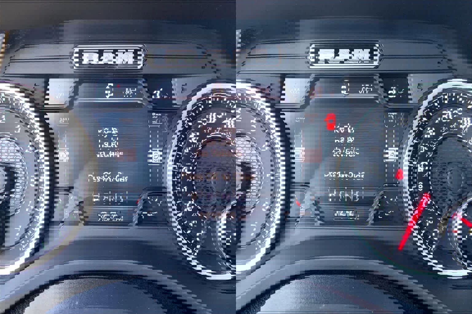 Used 2022 RAM 1500 Laramie AWD/4WD image 22