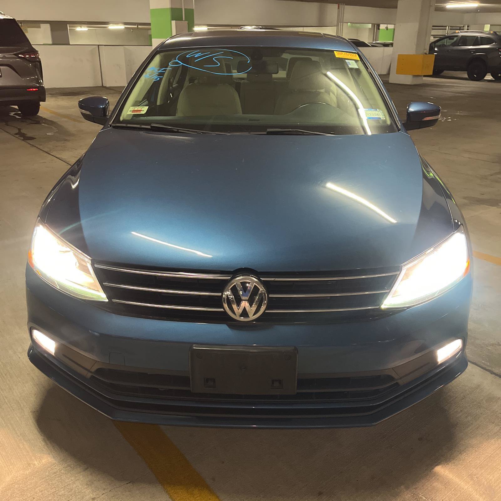 Used 2017 Volkswagen Jetta SEL FWD image 6