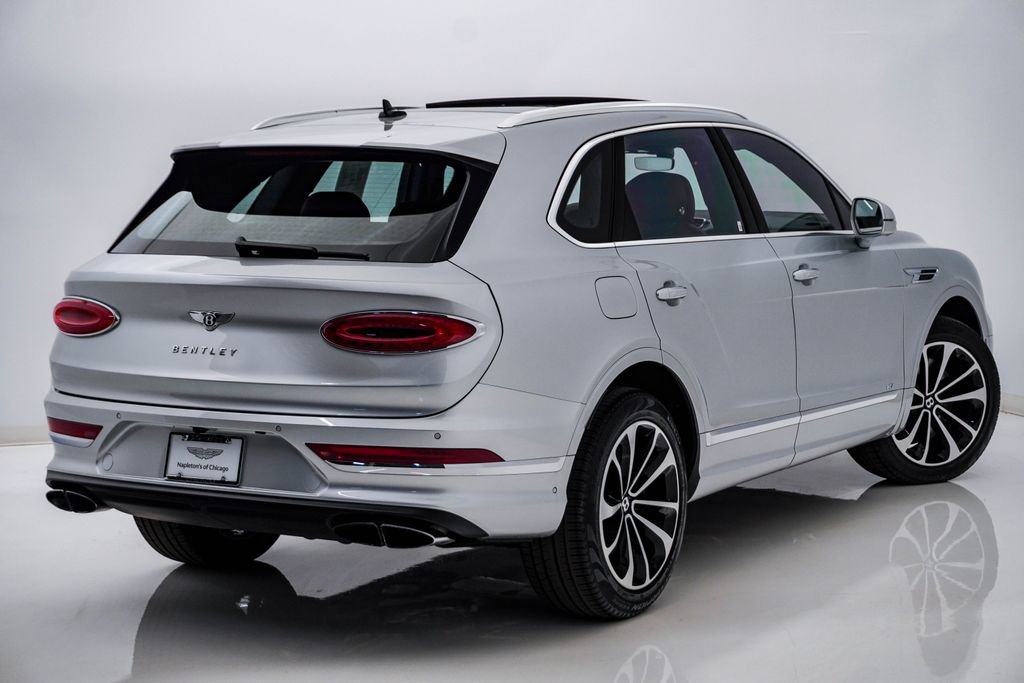 Used 2022 Bentley Bentayga AWD/4WD image 11