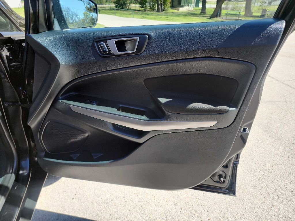 Used 2020 Ford EcoSport SE image 31