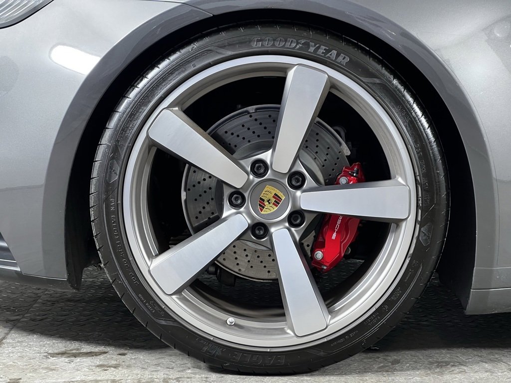 Certified 2020 Porsche 911 Cabriolet image 16