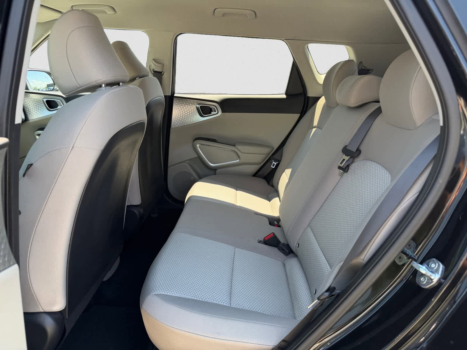 Certified 2023 Kia Soul LX w/ LX Technology Package FWD image 11