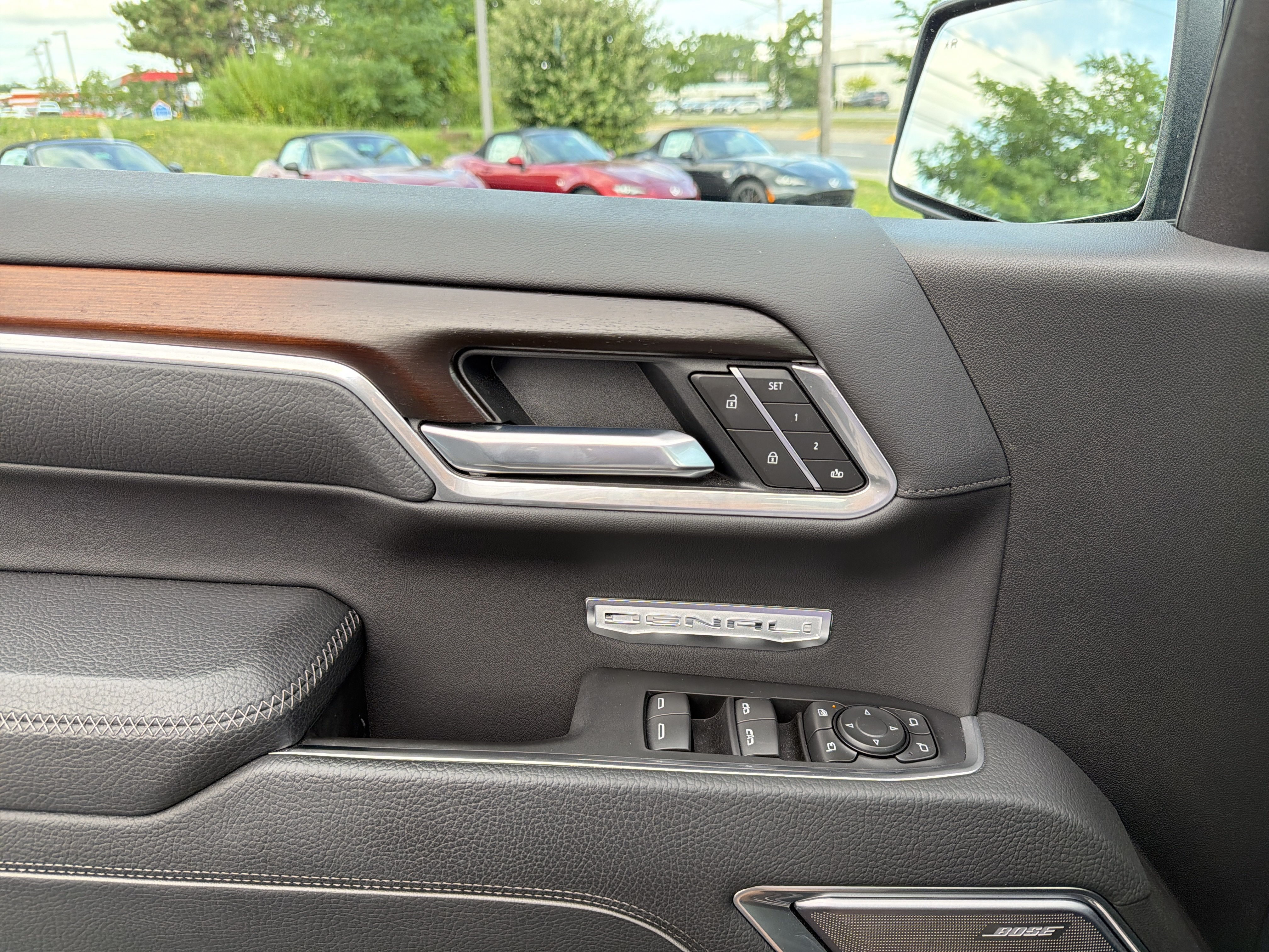 Used 2026 GMC Sierra 1500 Denali AWD/4WD image 16
