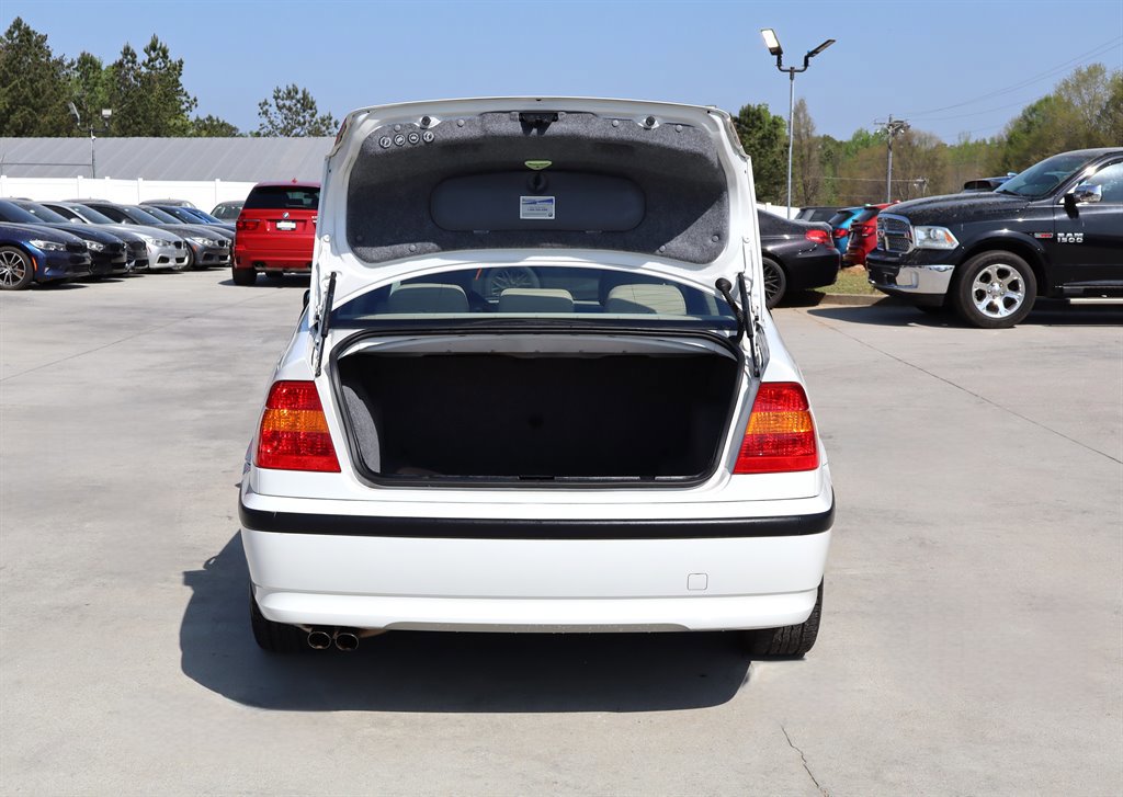 Used 2004 BMW 325i Sedan image 31