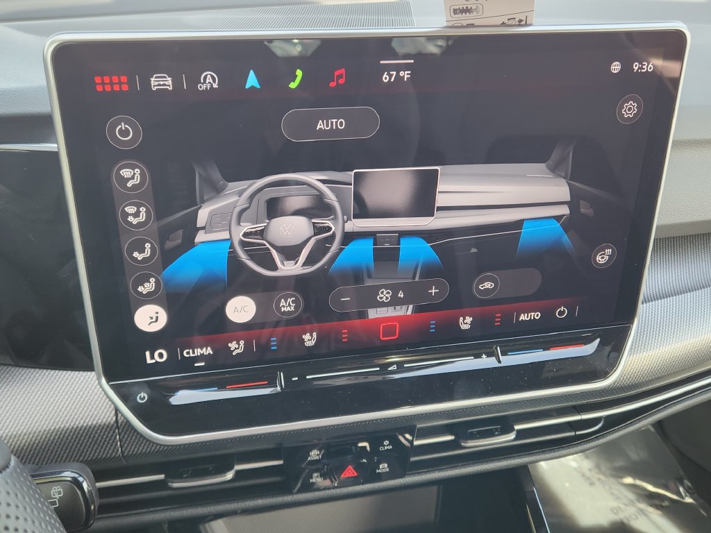 New 2026 Volkswagen GTI SE FWD image 9