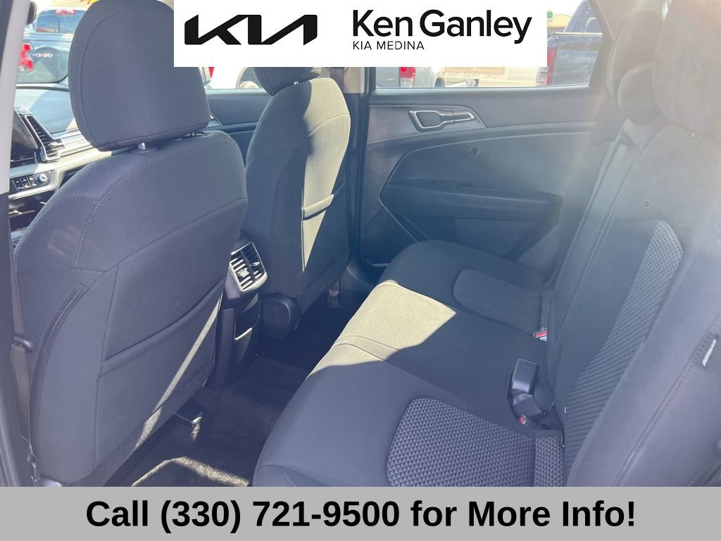 Certified 2025 Kia Sportage LX image 47