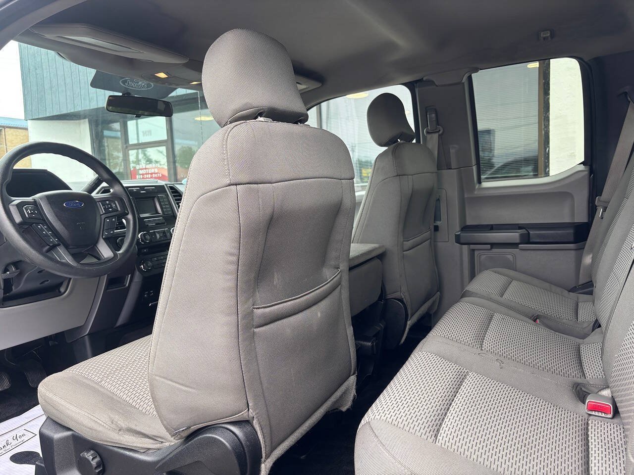 Used 2015 Ford F150 XLT AWD/4WD image 25