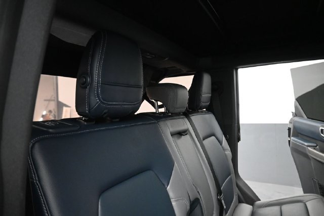 Certified 2023 Ford Bronco Outer Banks w/ Sasquatch Package AWD/4WD image 26