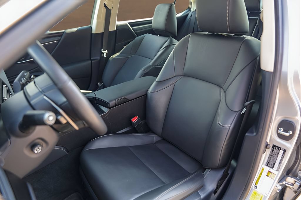 Used 2024 Lexus ES 350 w/ Premium Package FWD image 7