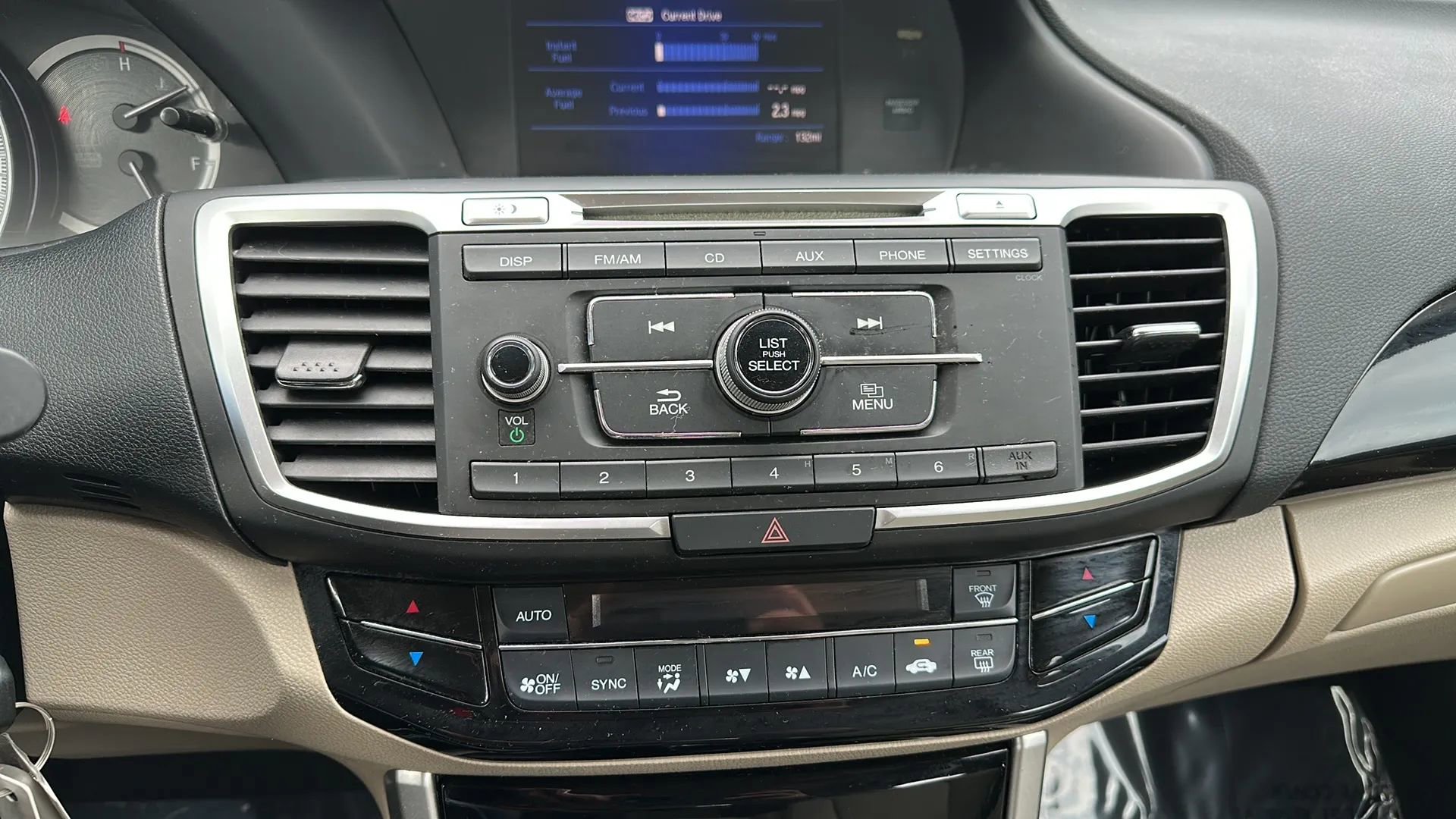 Used 2017 Honda Accord LX image 35