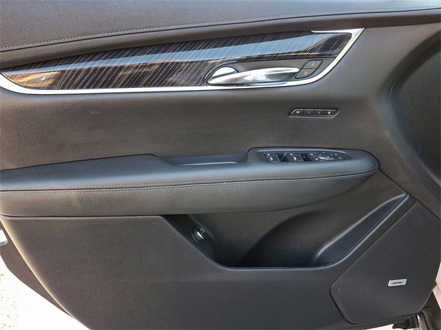 Used 2021 Cadillac XT6 Premium Luxury image 12