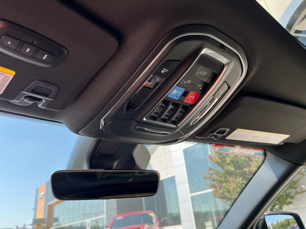 New 2027 Jeep Grand Cherokee L Limited w/ Limited Altitude Package AWD/4WD image 9