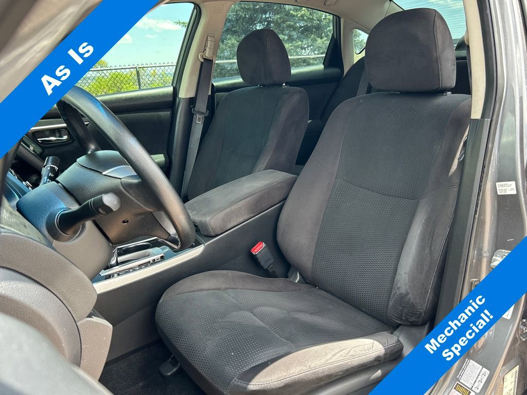 Used 2014 Nissan Altima 2.5 S w/ Display Audio Package FWD image 19
