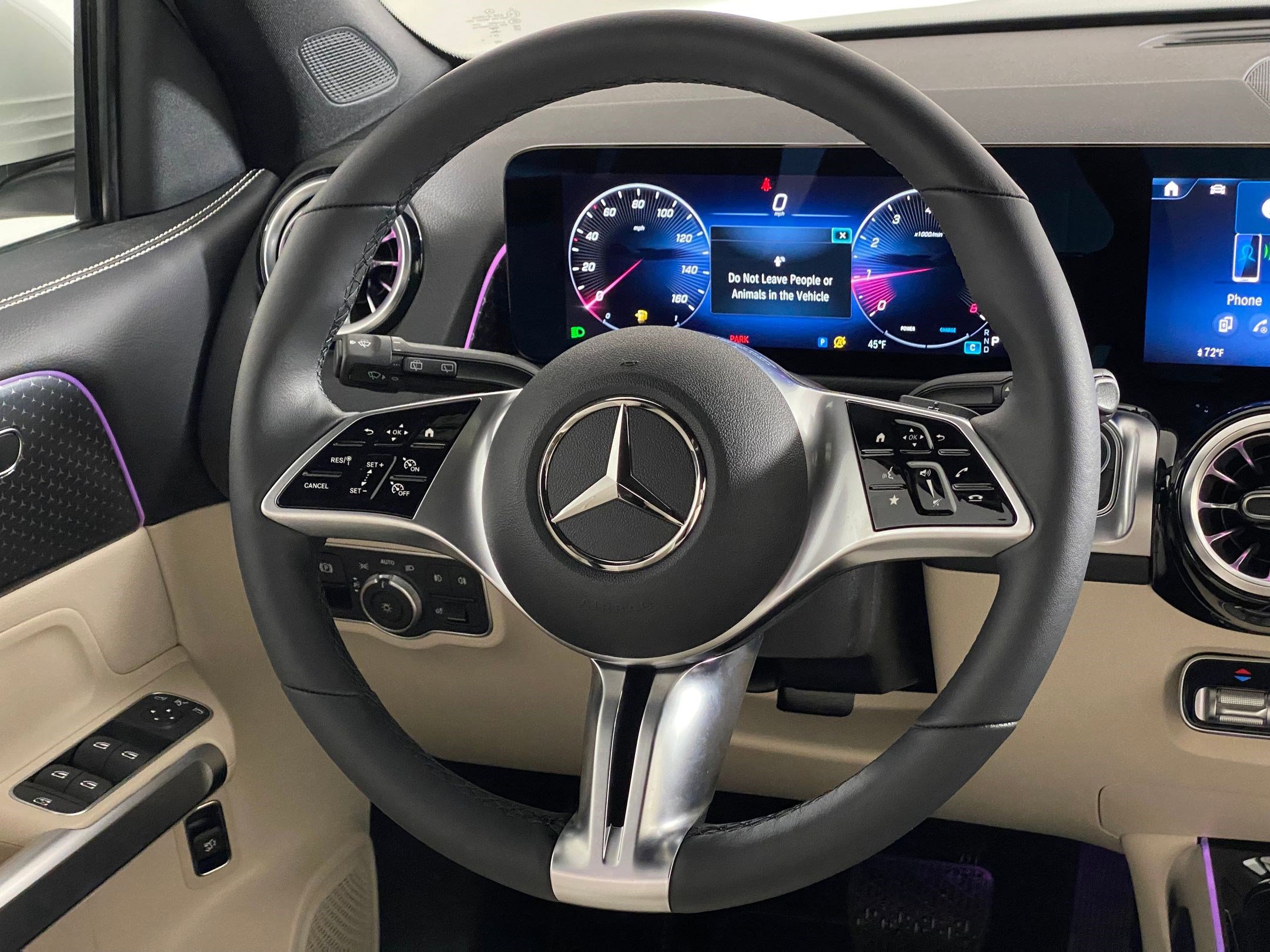 New 2025 Mercedes-Benz GLB 250 4MATIC image 15