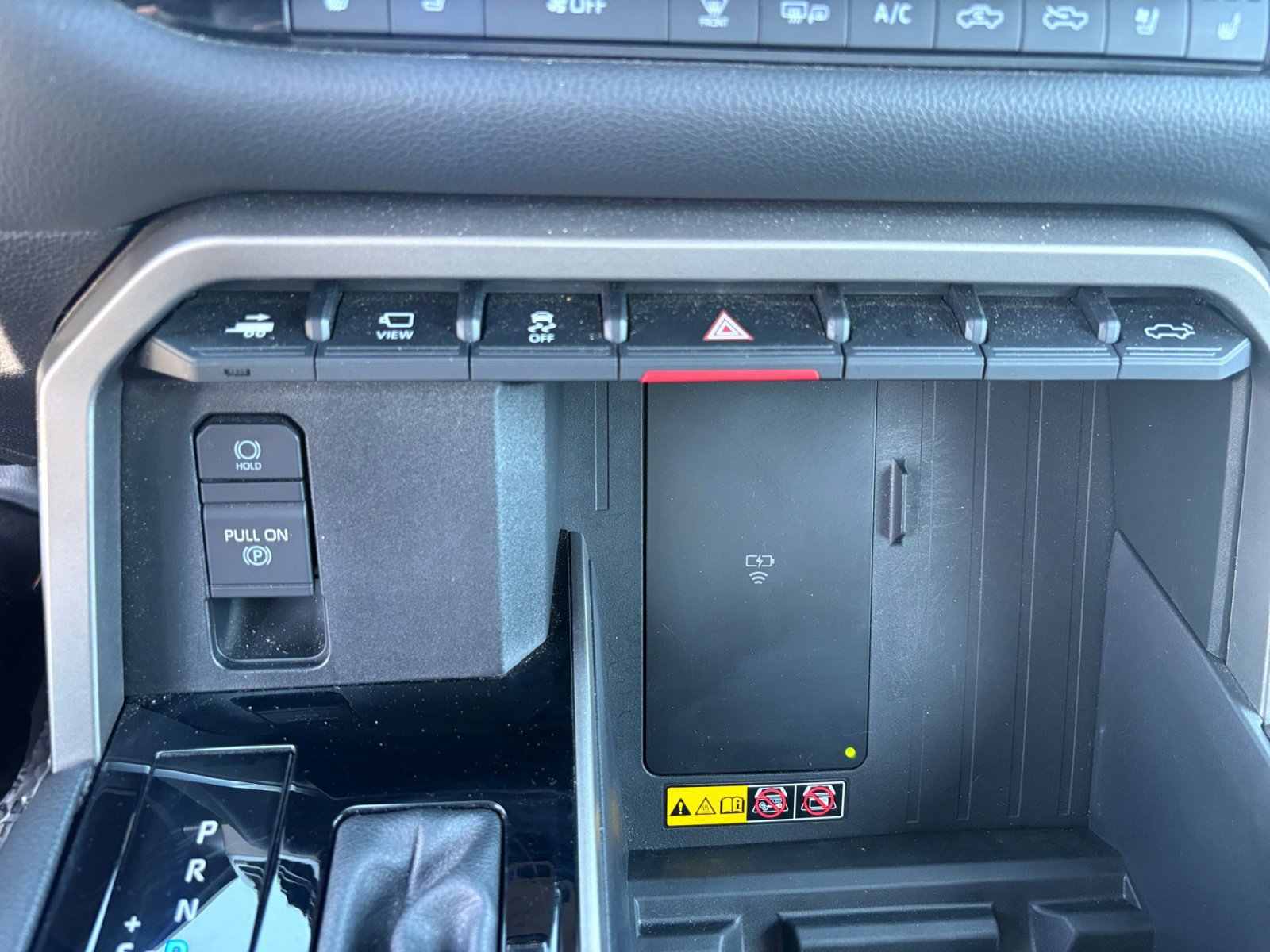 Used 2025 Toyota Tundra Limited AWD/4WD image 29