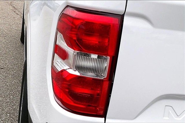 Used 2025 Ford Maverick XL image 28