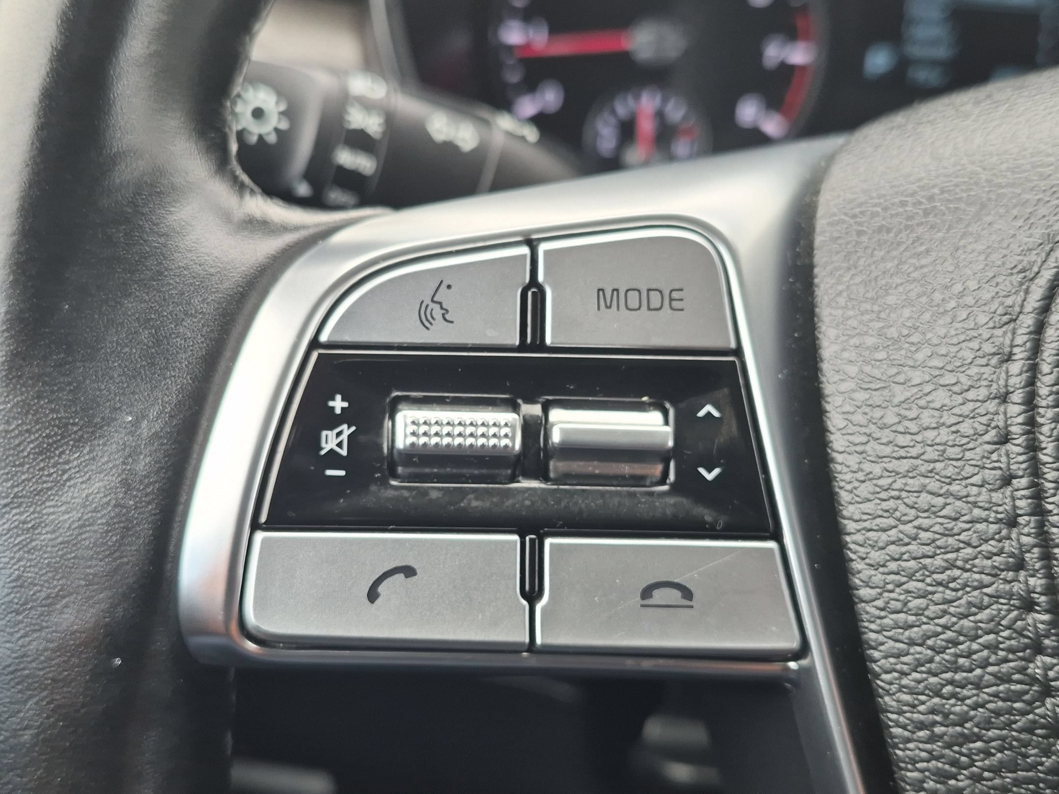 Used 2022 Kia Telluride EX w/ EX Premium Package AWD/4WD image 14