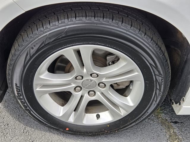 Used 2021 Dodge Charger SXT w/ Leather Interior Group image 16