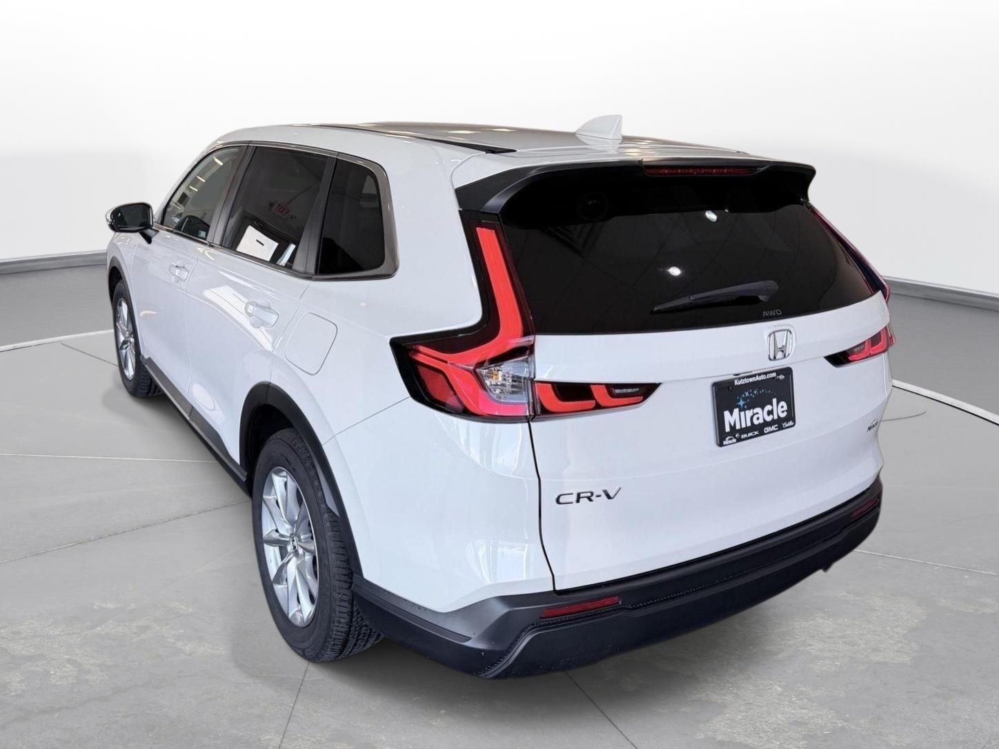 Used 2026 Honda CR-V EX image 4