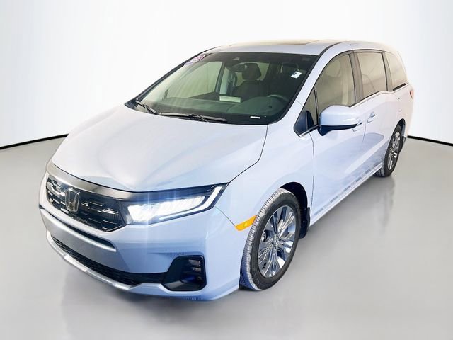 Used 2025 Honda Odyssey Touring image 4