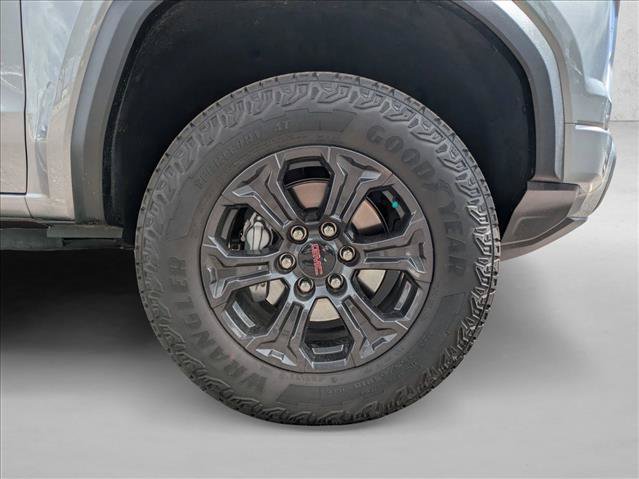 Used 2024 GMC Canyon Elevation w/ Convenience Package AWD/4WD image 21