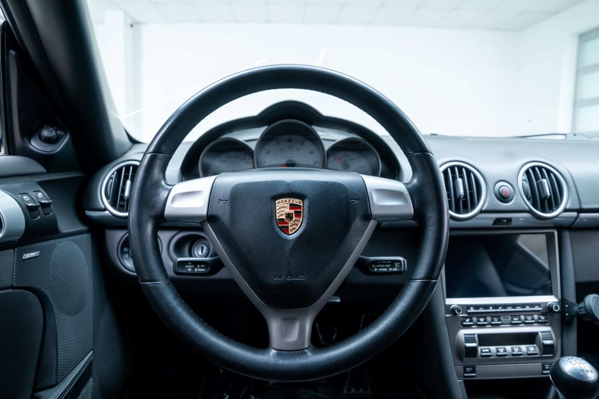 Used 2006 Porsche Cayman S RWD image 10
