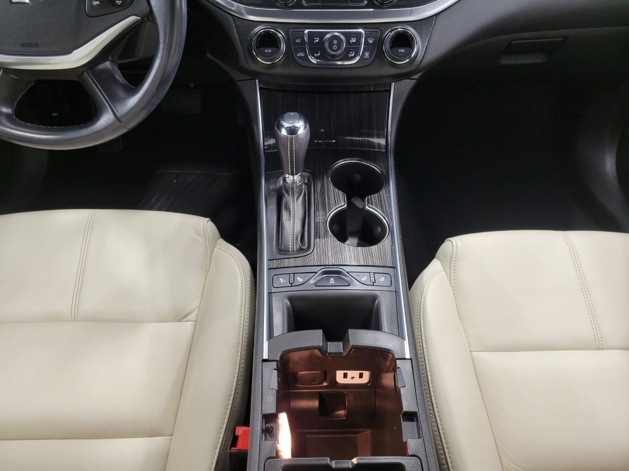 Used 2017 Chevrolet Impala LT w/ Leather Package FWD image 17