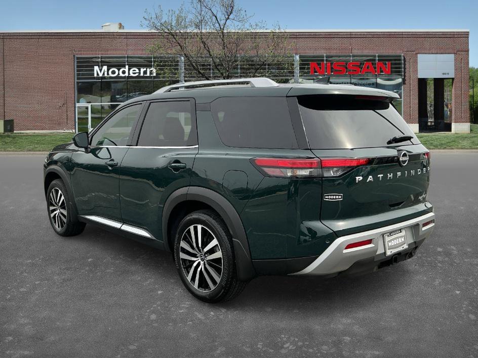 Certified 2025 Nissan Pathfinder Platinum w/ Cargo Package image 2
