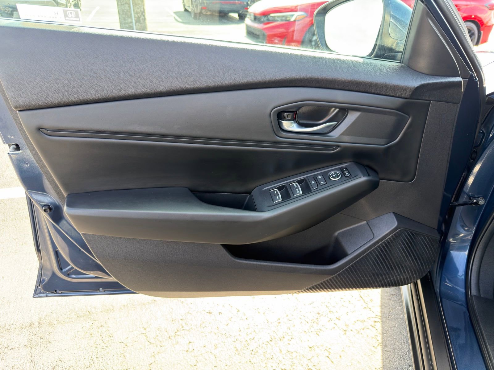 Used 2023 Honda Accord EX image 13