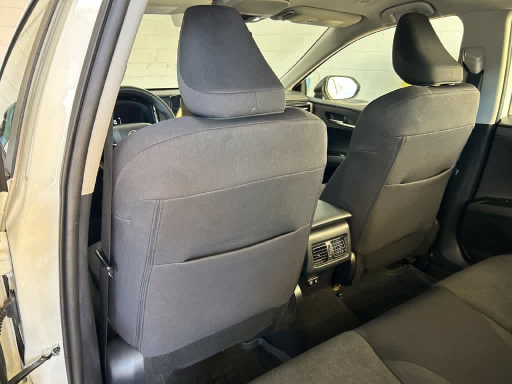 Used 2025 Toyota Camry LE w/ Convenience Package FWD image 12