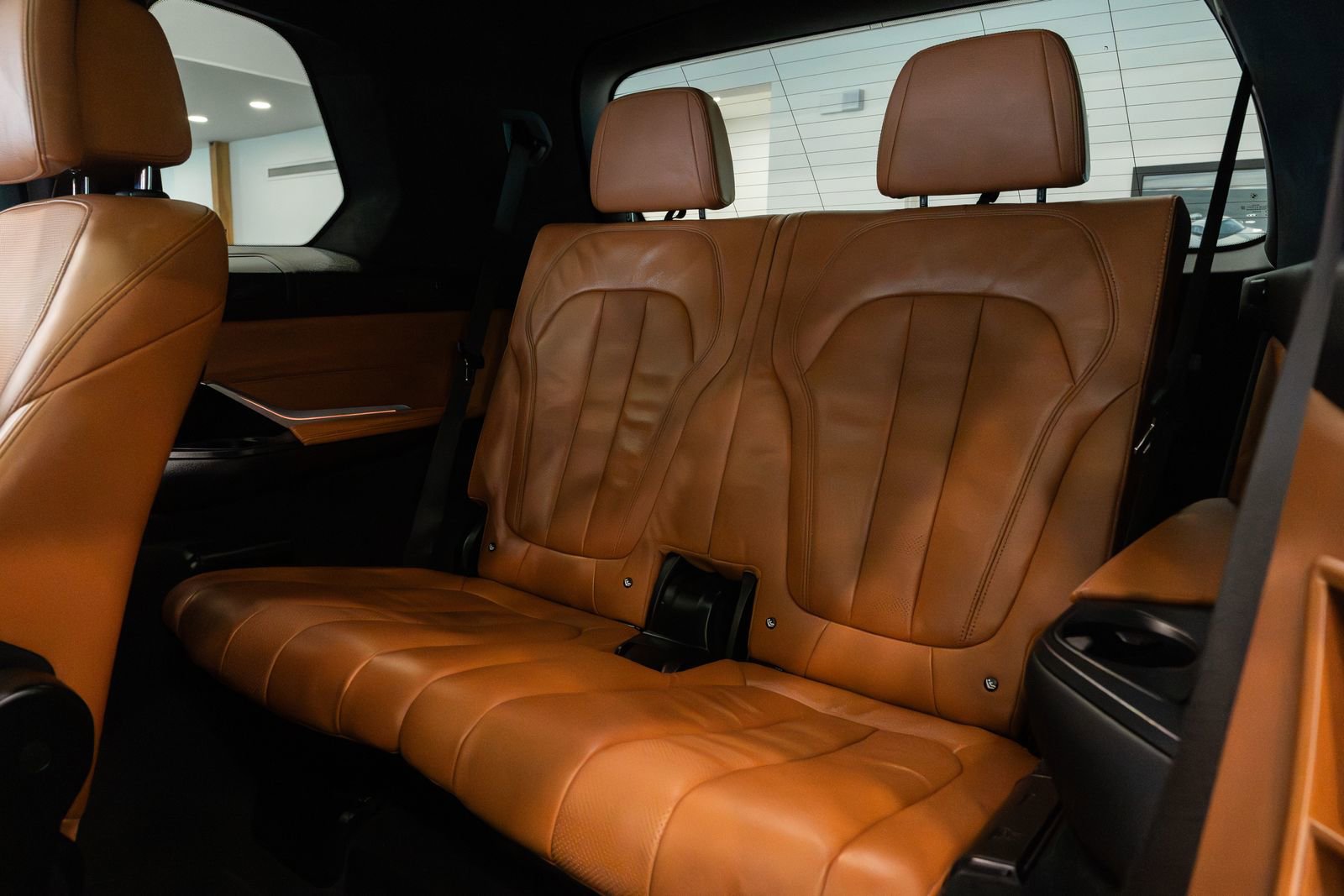 Used 2022 BMW X7 xDrive40i w/ M Sport Package image 23