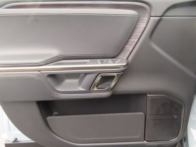 Used 2024 Rivian R1S Adventure AWD/4WD image 11