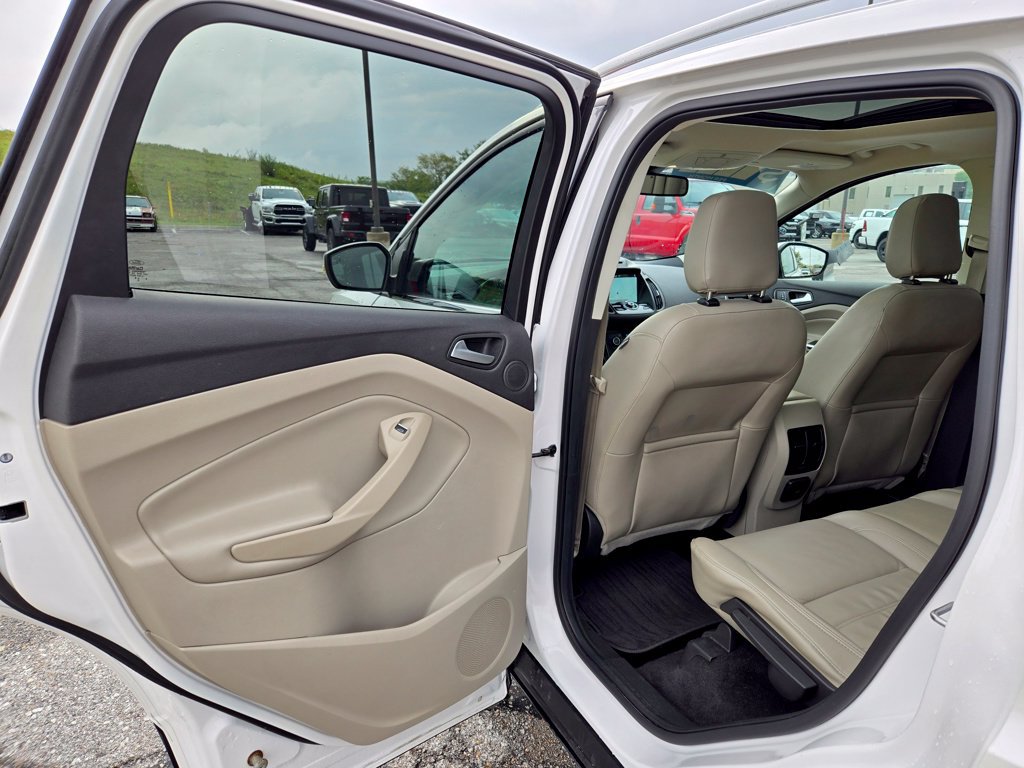 Used 2018 Ford Escape Titanium w/ Ford Safe & Smart Package AWD/4WD image 27